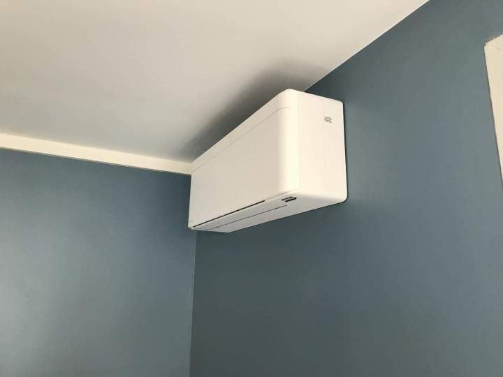 Installation de climatisation, Lagnieu